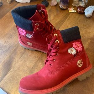 Women's Timberland Boots Size 8.5